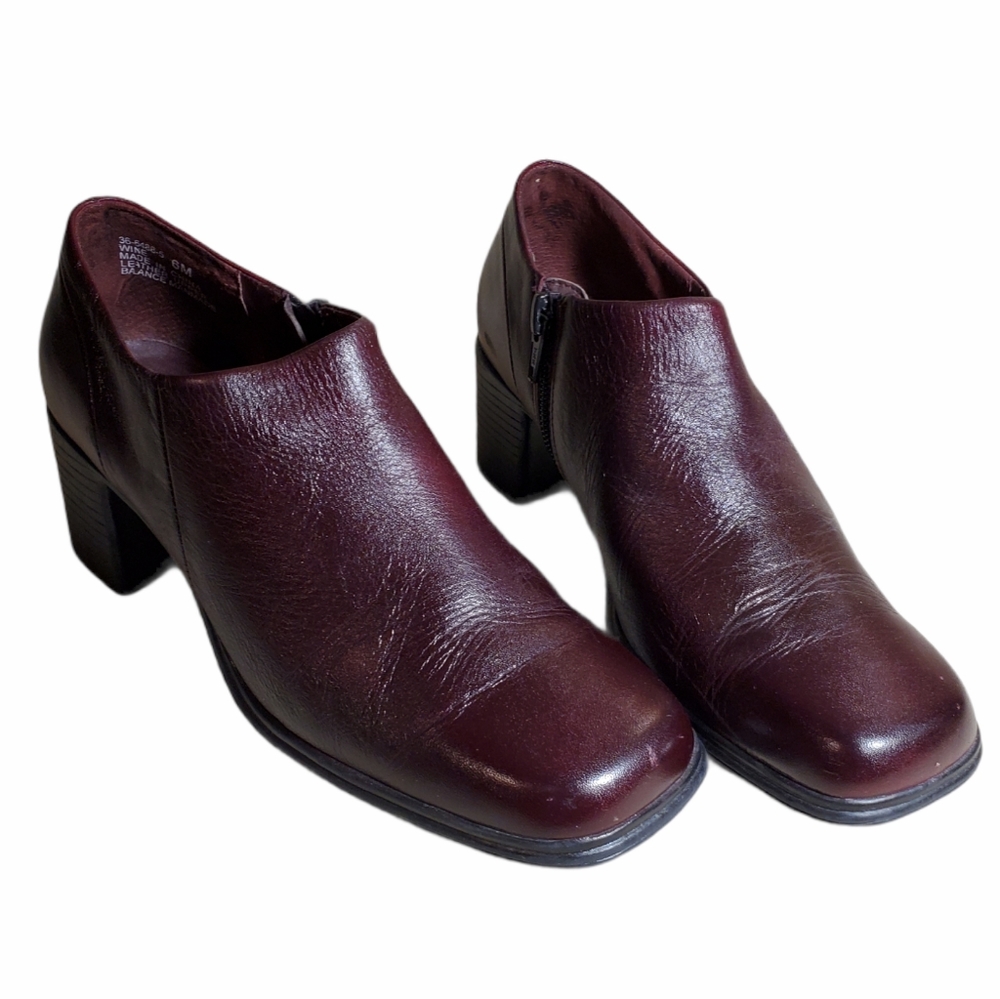 Chadwick burgundy chunky heels
